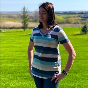 Color block vneck tshirt